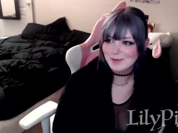 webcam girl lilypixel live cam image #3900377