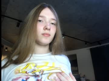 webcam girl mysat live cam image #2577854