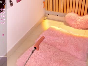webcam girl little_effy18 live cam image #9609883