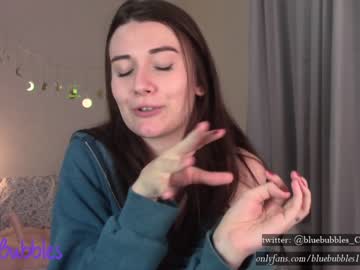 webcam girl blue_bubbles118 live cam image #2034791