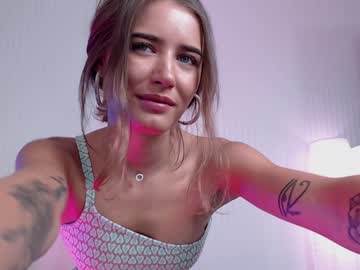 webcam girl cherry_beauty live cam image #3355310