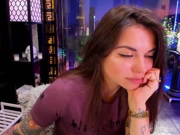 webcam girl alma_pearl live cam image #6241793