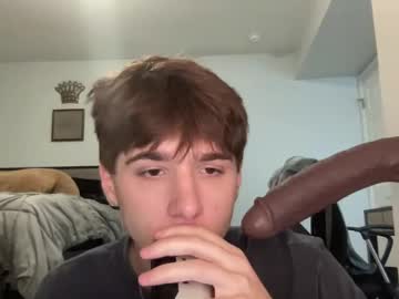 webcam man collegetwink374550 live cam image #10657505
