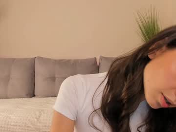 webcam girl nicoleluuv live cam image #10544541