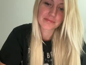 webcam girl smexxii93 live cam image #12829932
