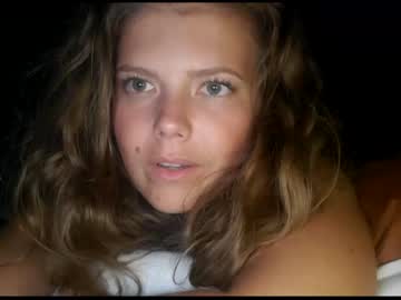 webcam girl kosmickate live cam image #4323647