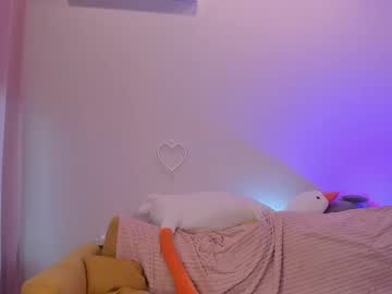 webcam girl stormy_me live cam image #11848340