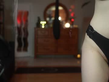 webcam girl tinatopp live cam image #6476379