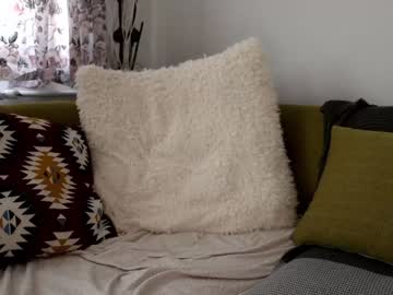 webcam girl little_mystery live cam image #374197