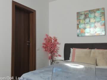 webcam girl doll_lexi live cam image #4377476