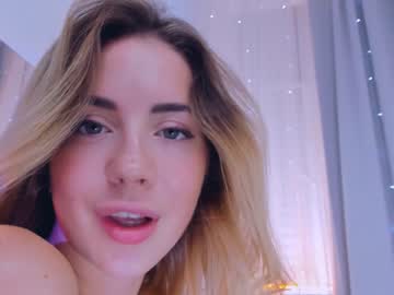 webcam girl emmi_rosee live cam image #4134502