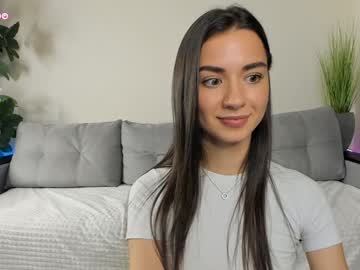 webcam girl nicoleluuv live cam image #10832550