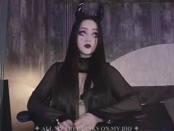 webcam girl charlotte_germanotta_ live cam image #11834832