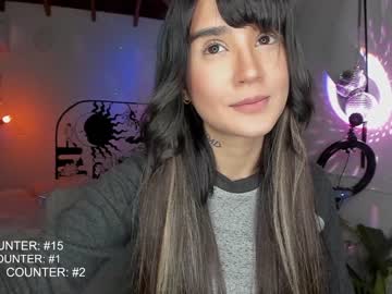 webcam girl lonelly_lolly98 live cam image #5393529