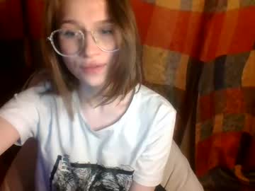 webcam girl mekyy_no_neko live cam image #4997584