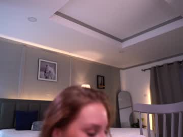 webcam girl cute__foxy live cam image #9945504