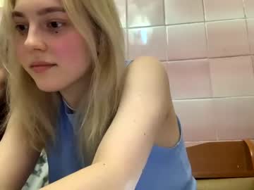 webcam girl holydori live cam image #2010794