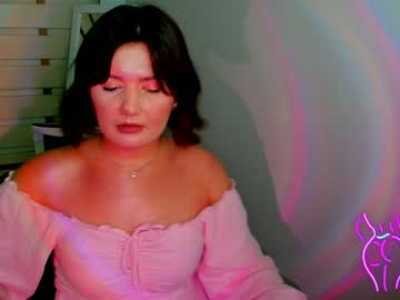 webcam girl jennie_berry live cam image #10170284