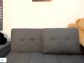 webcam girl abigail_w live cam image #6058211