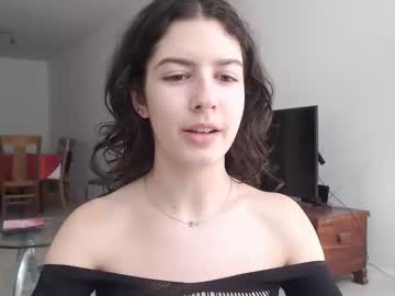 webcam girl frenchava live cam image #6942158