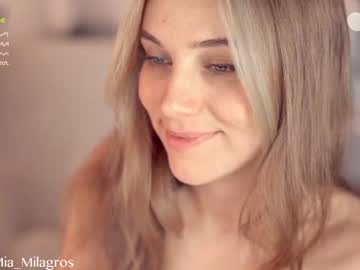 webcam girl mia_milagros live cam image #7089183