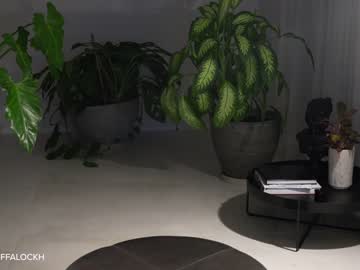 webcam girl tifalock_ live cam image #8703783