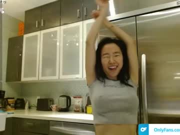 webcam girl jiwon4u live cam image #7702540
