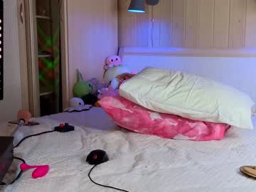 webcam girl misss_viki live cam image #6910300