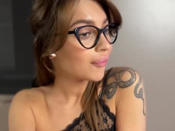webcam girl cuteelsa_ live cam image #10054291