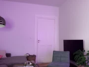 webcam girl strawberryjamx live cam image #4397647