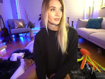 webcam girl phoenix_taylor live cam image #1163249