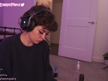 webcam girl evelynpiers live cam image #3327280