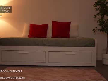 webcam girl ezra live cam image #8390210