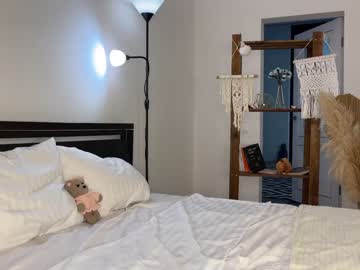 webcam girl cuteelsa_ live cam image #9174153