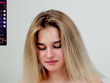 webcam girl super_pusichki live cam image #2845619