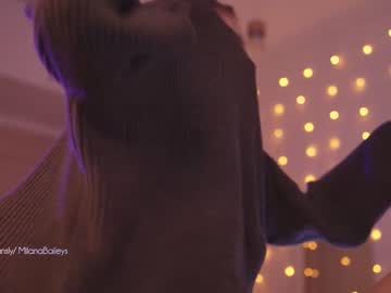 webcam girl milanabaileys live cam image #8120088