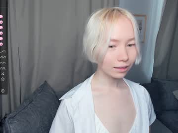 webcam girl silvergloss live cam image #7205990