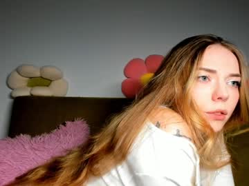 webcam girl thisisamelia live cam image #10583216