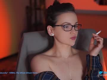 webcam girl tiffanyriox live cam image #8798211