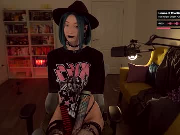 webcam girl loony_moony live cam image #9184941