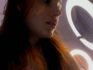 webcam girl your__voice live cam image #7645151