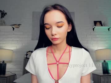 webcam girl riskyproject live cam image #8775887