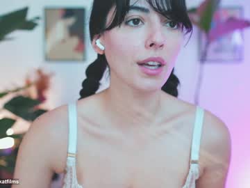 webcam girl katdreams live cam image #7122785