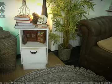 webcam girl naughty_skull live cam image #11965259