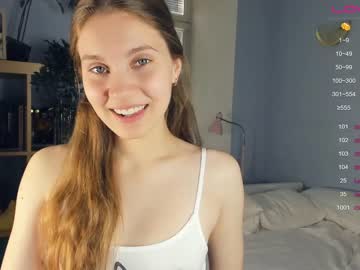webcam girl youne_and_beautiful live cam image #6155754