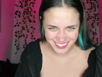 webcam girl fairyinthewild live cam image #7424049