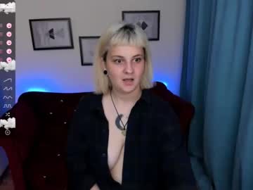webcam girl yolandi_toit live cam image #3123473
