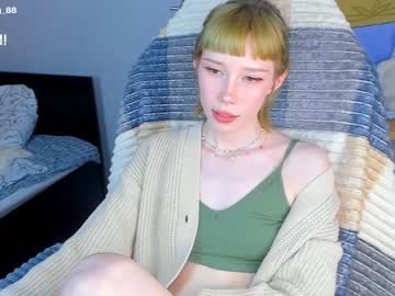 webcam girl littlething88 live cam image #1970121
