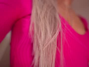webcam girl peach_me live cam image #253501