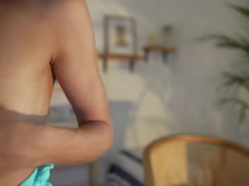 webcam girl urcutelinda live cam image #8666860